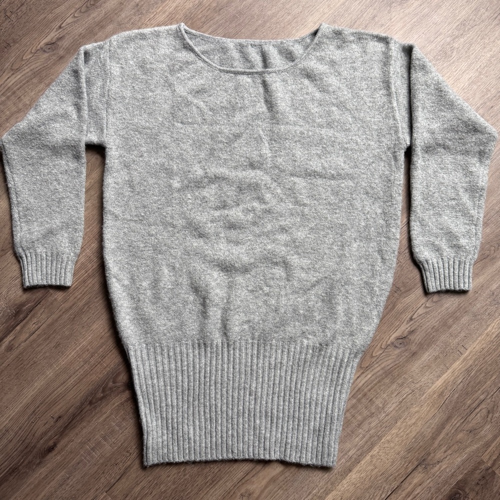Cozy Gray Off-Shoulder Sweater Dress - Large - Picture 4 of 8